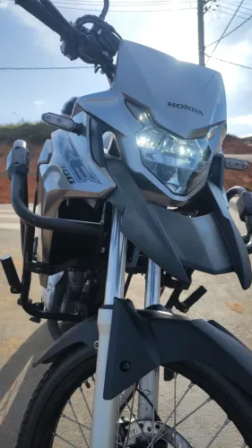 XRE 300 2019 2°dono.<br>19 mil km, com acessórios.<br><br><br>R$30 mil aceita moto de trilha