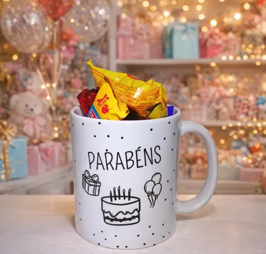PRESENTE DE ANIVERSÁRIO ( CANECA PERSONALIZADA)