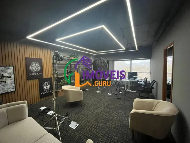 CONJ. COMERCIAL - GREEN VALLEY - SP