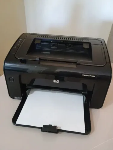 Impressora ? HP Laser p 1102w Wi-Fi  Perfeito Estado Com todos os Cabos