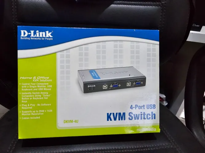 Chaveador KVM D-Link USB 4 portas