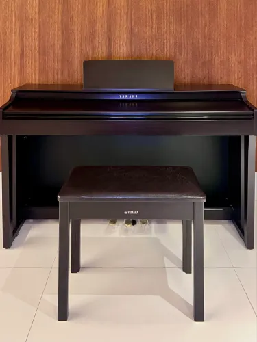 Piano Digital Yamaha Clavinova CLP-625B