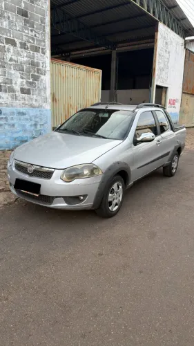 Fiat Strada Trekking 1.6 16V Flex CD 2013
