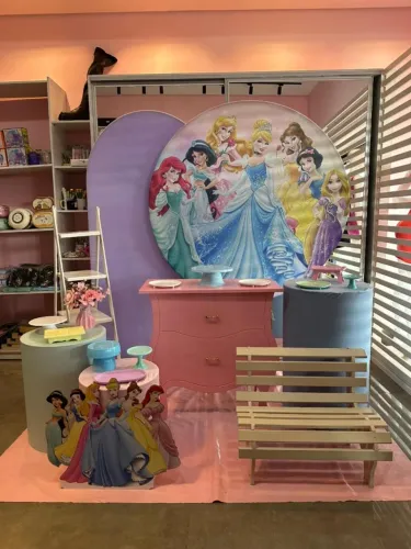 kit festa na promoção com meio arco por 299,90 a vista vários temas