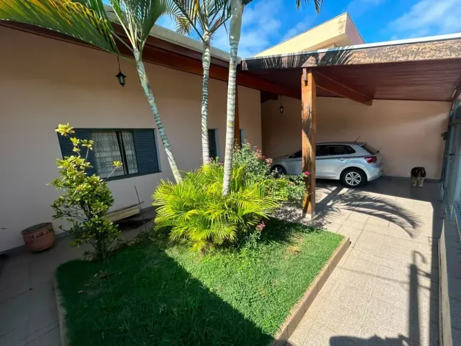 Casa à venda, 208 m² por R$ 550.000,00 - Vila Nossa Senhora das Graças - Taubaté/SP