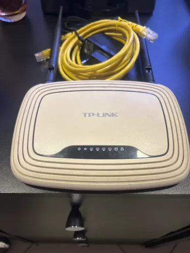 Roteador Wi-Fi TP-Link TL-WR841ND 300Mbps com antenas