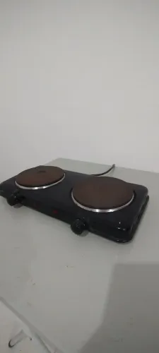 Fogão Eletrico Elgin Preto, 2 Bocas, 2000w 127 V