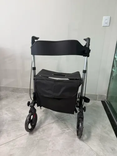 Andador