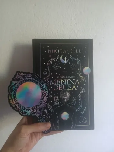 Menina deusa + marca páginas - Darkside Books