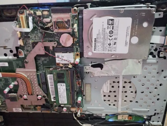 Vendo NOTEBOOK I.3 (LIGA PERFEITAMENTE MAS ESTA SEM COOLER)