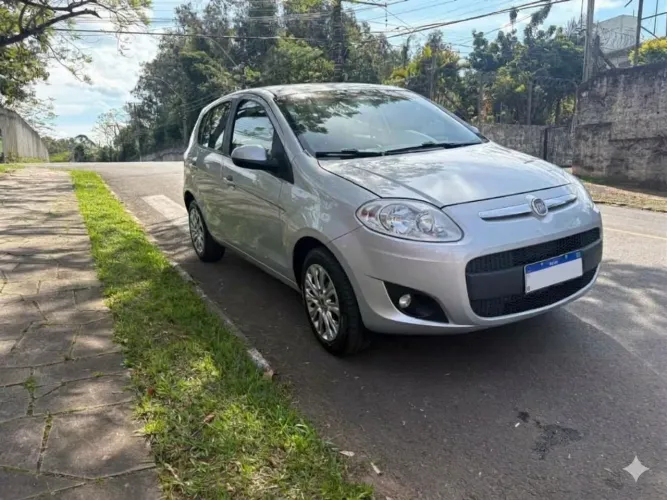 Fiat Palio Essence 1.6 Flex 16V 5P 2013