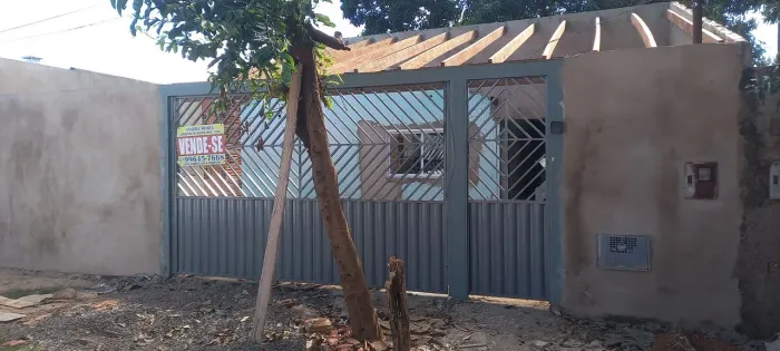 Vendo uma casa em construção Bairro Caiobá