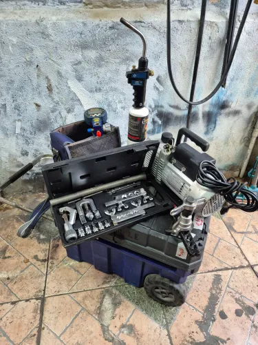 EQUIPAMENTOS REFRIGERAÇÃO E AR (SOU DE SÃO MATEUS ZL)