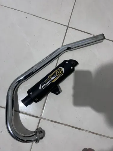 Escapamento da moto fan 160