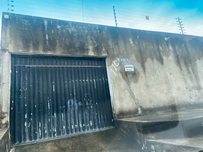 Vendo casa na Pacatuba 
