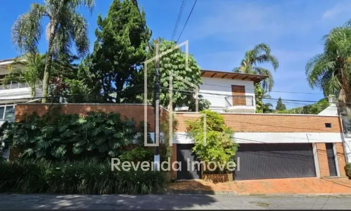 Espetacular mansão de 5 quartos no Jardim Leonor, São Paulo - SP: 3 suítes, 3 salas, 8 ban