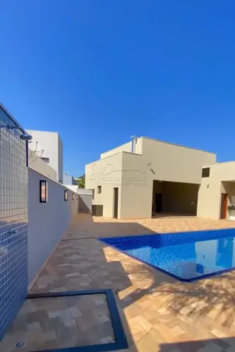 Chácara de 346m² com 05 suítes à venda em condomínio - Enseada da Fronteira