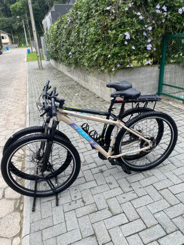 VENDE-SE BICICLETAS FIRST E OGGI !!