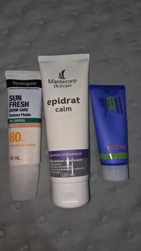 Kit epidrat calm hidratante restaurador sallve e protetor solar com cor neutrogena