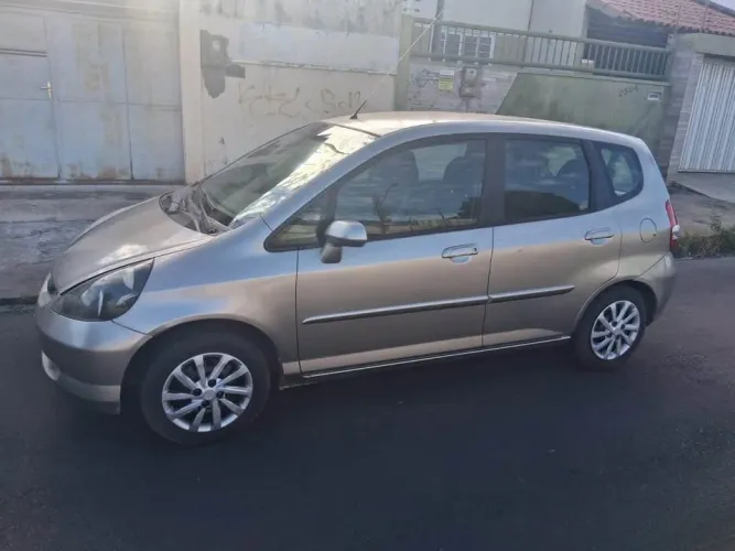 Honda Fit LX 1.4/ 1.4 Flex 8v/16v 5P Mec. 2004