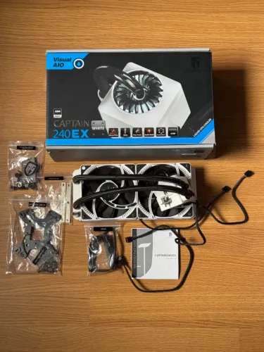 Watercooler Deepcool Captain 240EX
