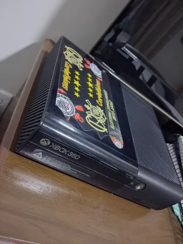 Vende-se Xbox 360 desbloqueado
