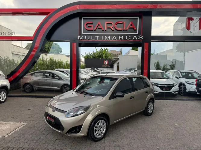 Ford Fiesta 1.0 Rocam SE Plus Hatch 8V Flex 4P Manual 2013