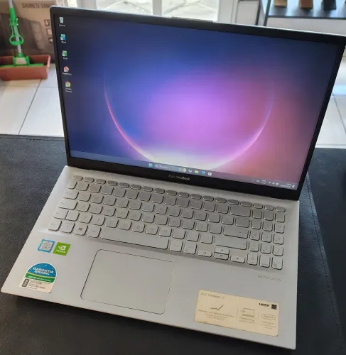 Asus Vivobook Core i7 8565u Geforce Mx 230 2gb