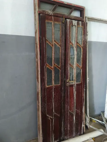 Porta e ceteiras em Massaranduba
