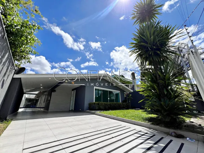 Casa Térrea com 3 quartos para alugar no Jardim Social, Curitiba/PR - Confiancce imóveis