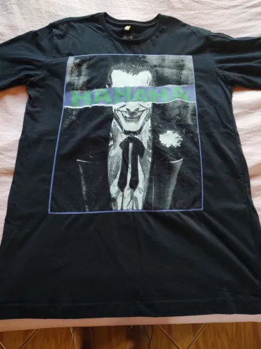 Blusa do Coringa.