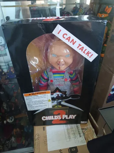 Chucky Mezco zerado