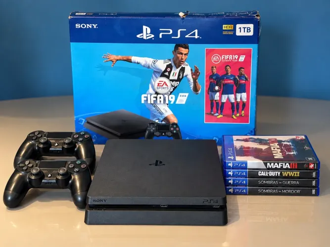 PlayStation 4 Slim 1Tb + 2 Controles + 4 Jogos