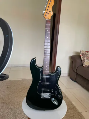 Guitarra Michael Stratocaster