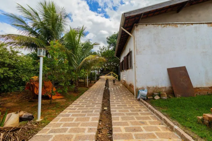 Chácara com 3 dormitórios à venda, 1000 m² por R$ 600.000,00 - Recanto dos Dourados - Camp