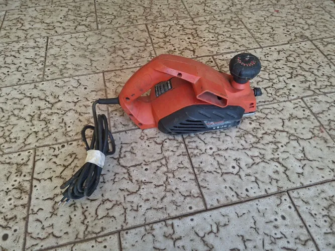 Plaina black Decker