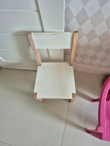 Mesa e cadeira infantil