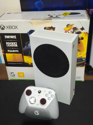 Xbox Séries S SSD 512gb C/ controle Gamesir sem fio 