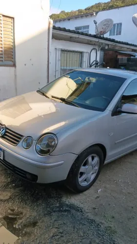 Volkswagen Polo Sed./sed. Comf. 2.0/2.0 Flex 8V 4P 2005