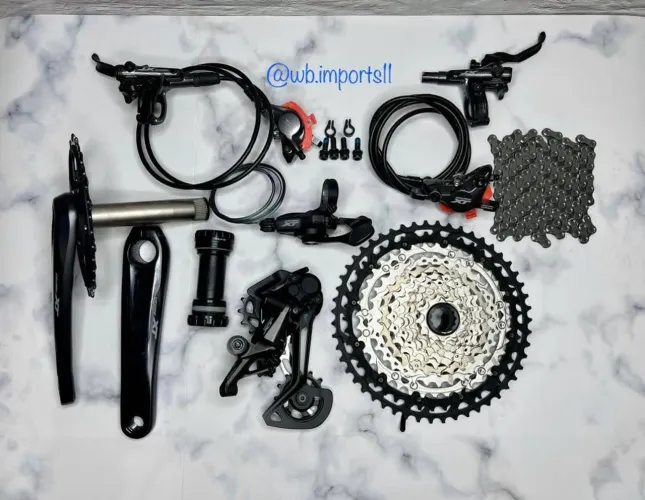 Grupo shimano deore xt m8100
