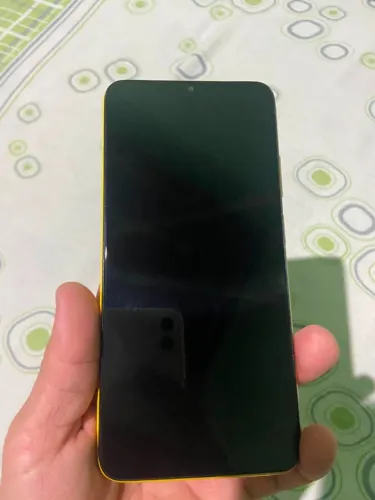 xaomi poco novo sem marcas de uso , novo