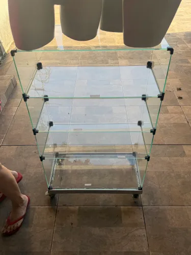 2 balcões de vidro para lojas