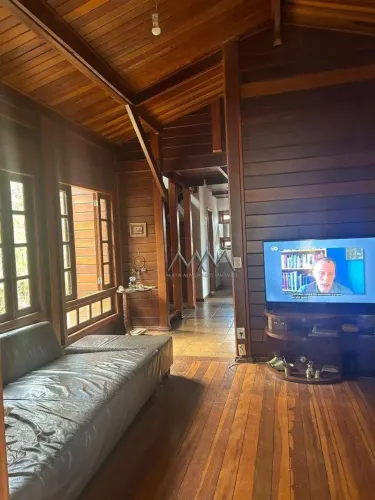 Casa Mobiliada para Locação no Condomínio Parque do Engenho | 260 m² - 3 quartos.