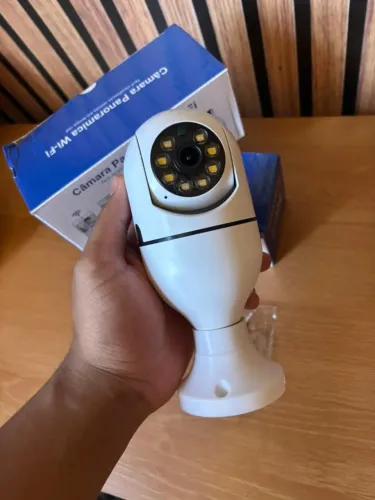 Câmera Lâmpada WiFi 360 Full HD Jortan - NOVO