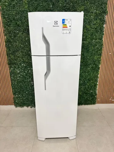 Geladeira Electrolux 260L 220V  produto novo zerado sem uso C/Nota e garantia
