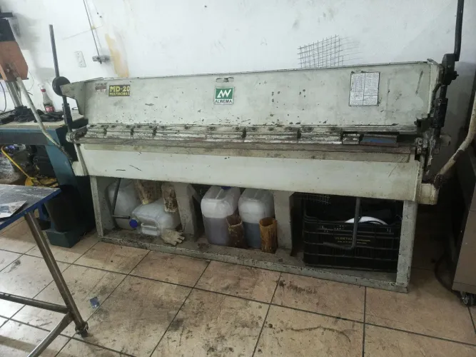 dobradeira manual Alwema MD-20 Multidobra