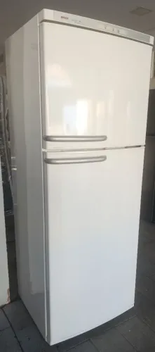 Geladeira Boch 470 litros gelando perfeitamente com Garantia