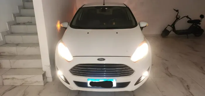 Ford Fiesta Titanium 1.6 16V Flex Mec. 2014