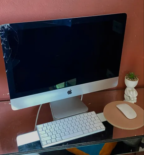 MacBook Apple + mouse e teclado