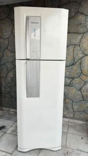 Geladeira Fros Free funcionando perfeitamente